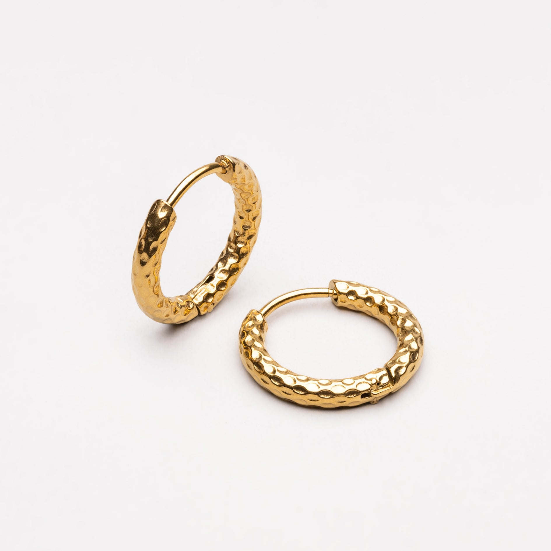 Hammered Hoops Earrings、mySite、hinf8tx79