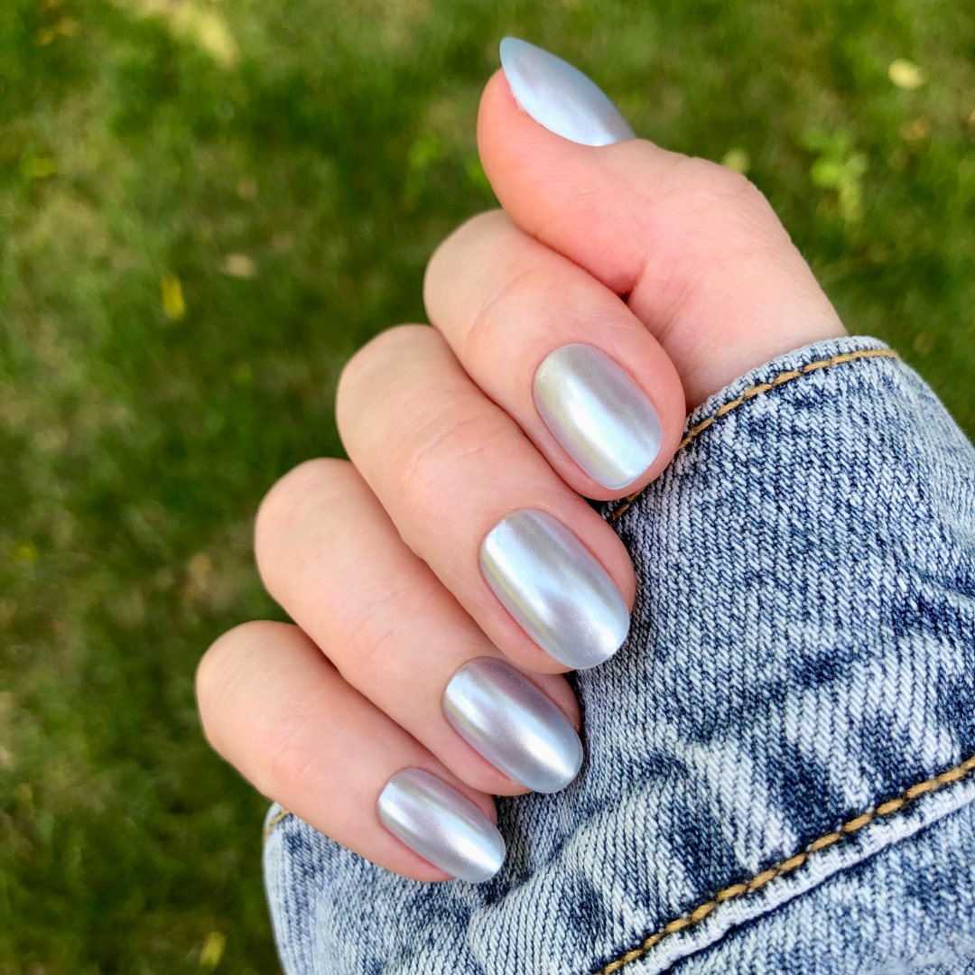 Flew In Love - Press-On | Short | Round、mySite、solidvoid