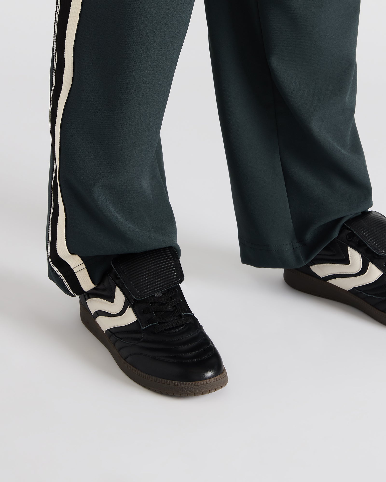 JANOS BLACK LEATHER、mySite、gtrtttuynbv