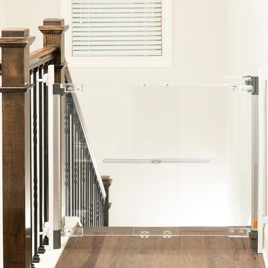  Fred Screw Fit Stairgate - Clear Acrylic Panel/Dark Grey Fittings、mySite、merchandisen