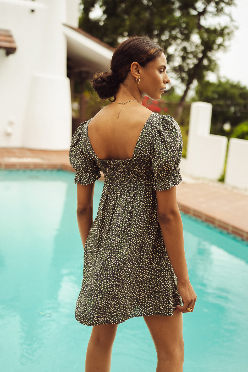 {product_title} - {shop_name}