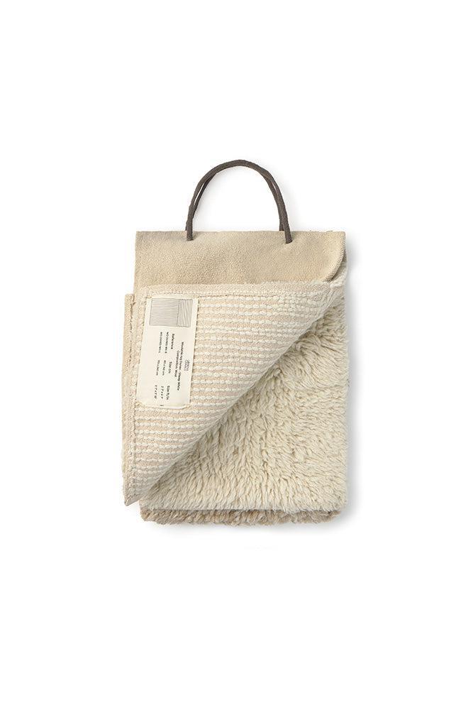 SAMPLE BOOK HANGER WOOL - SHEEP OF THE WORLD、mySite、gigharbornorthrealestate