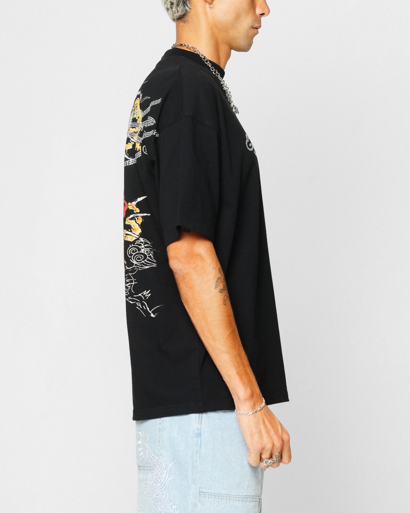 {product_title} - {shop_name}