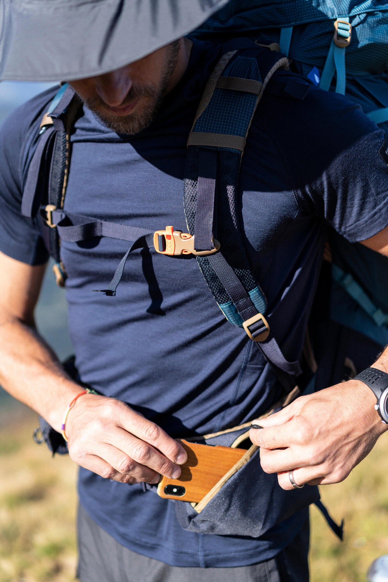 Forclaz Men's MT500 Air 50+10 L Backpacking Pack