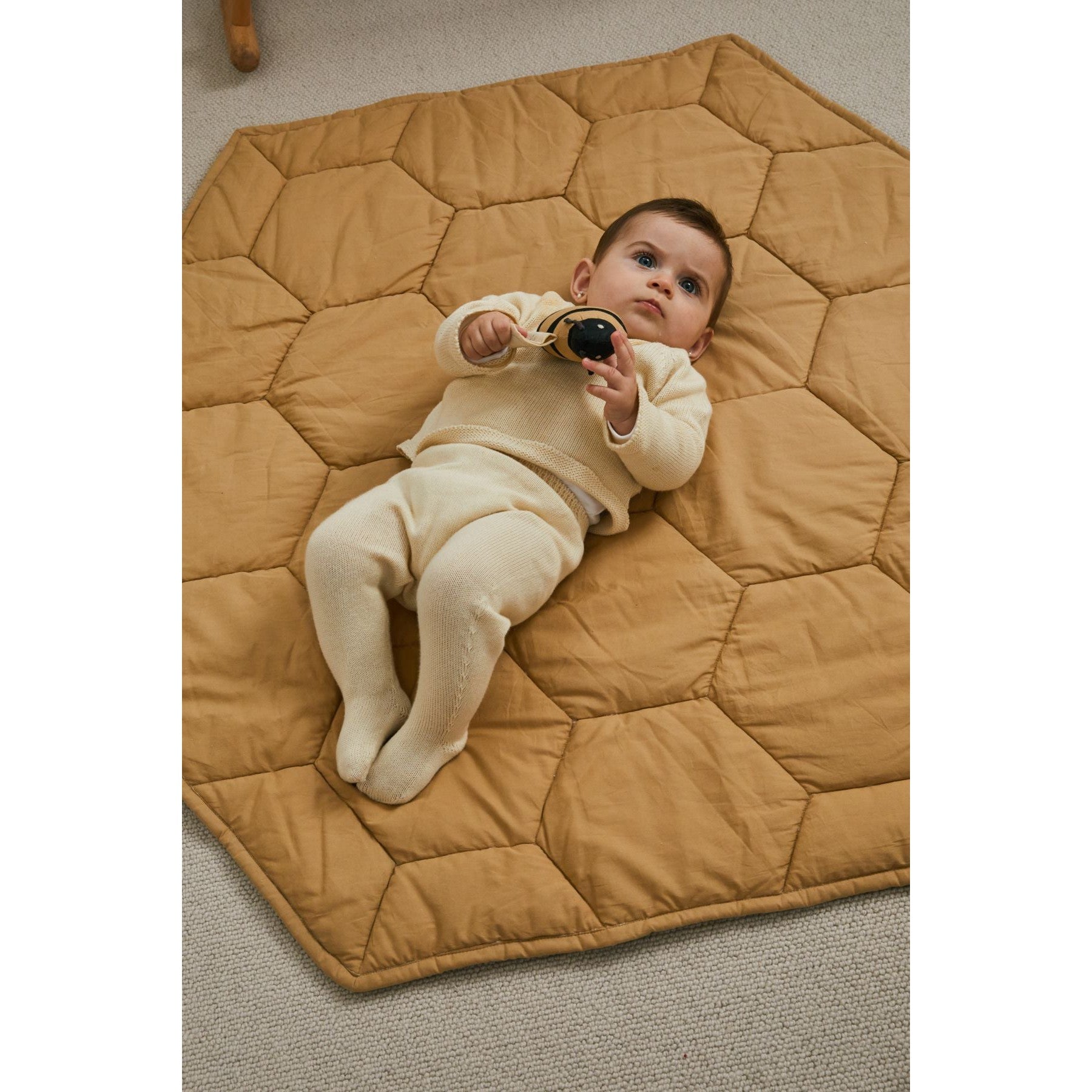 Planet Bee Honeycomb Playmat、mySite、gigharbornorthrealestate