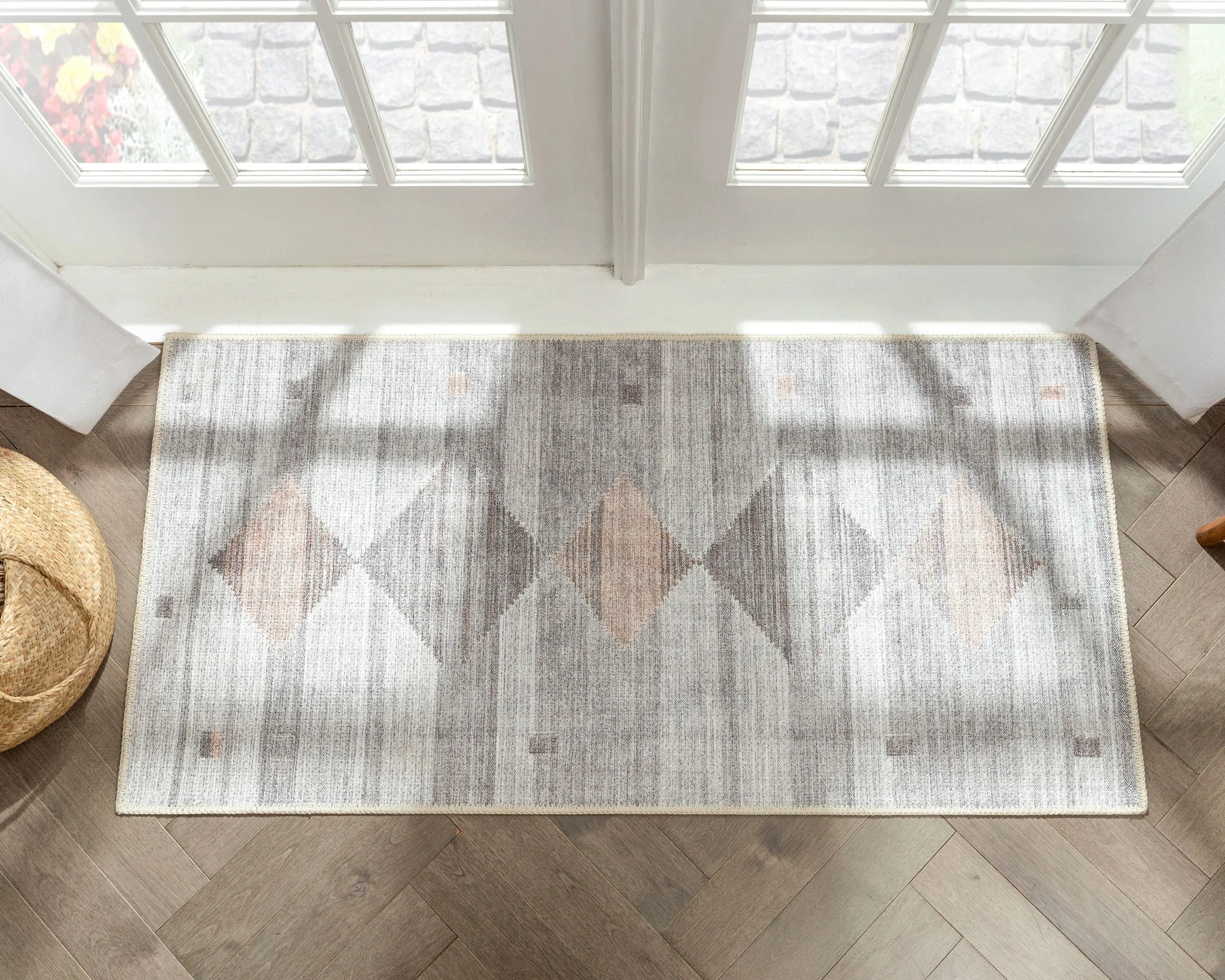 Argonne Machine Washable Vintage Southwestern Diamond Pattern Grey Flat-Weave Distressed Rug、mySite、gigharbornorthrealestate