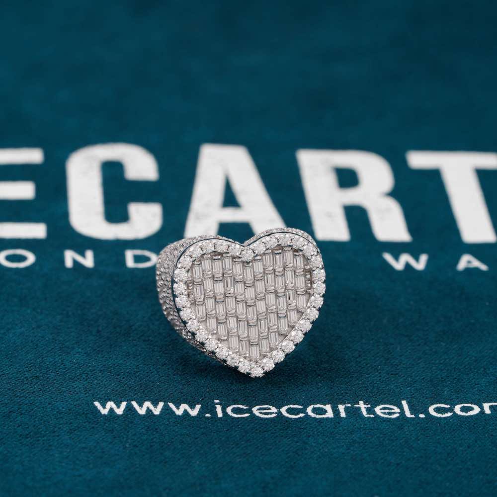 Moissanite Baguette Heart Signet Ring 14K Gold、mySite、hinf8tx79