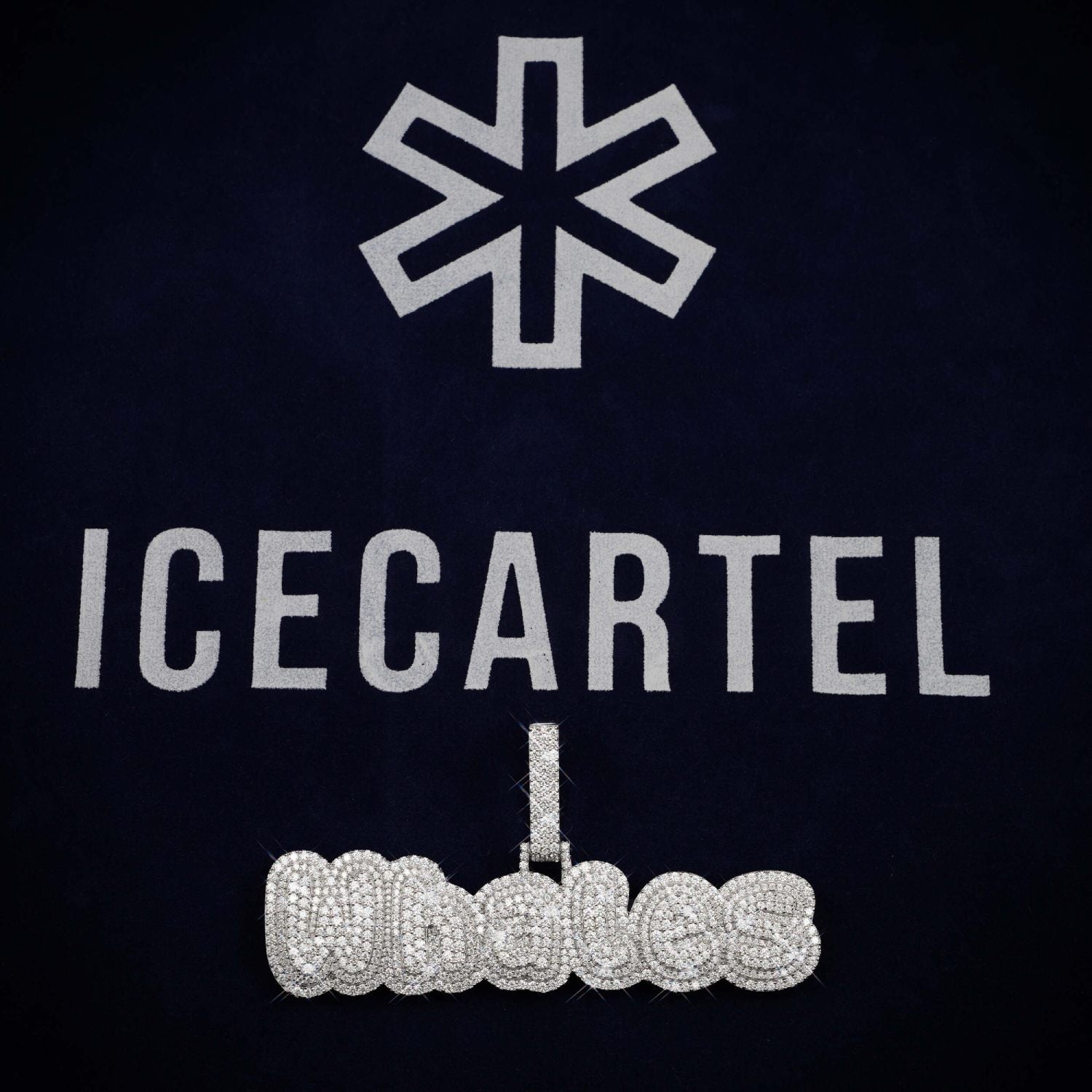 WHALES Custom Moissanite Pendant 14K Gold、mySite、hinf8tx79