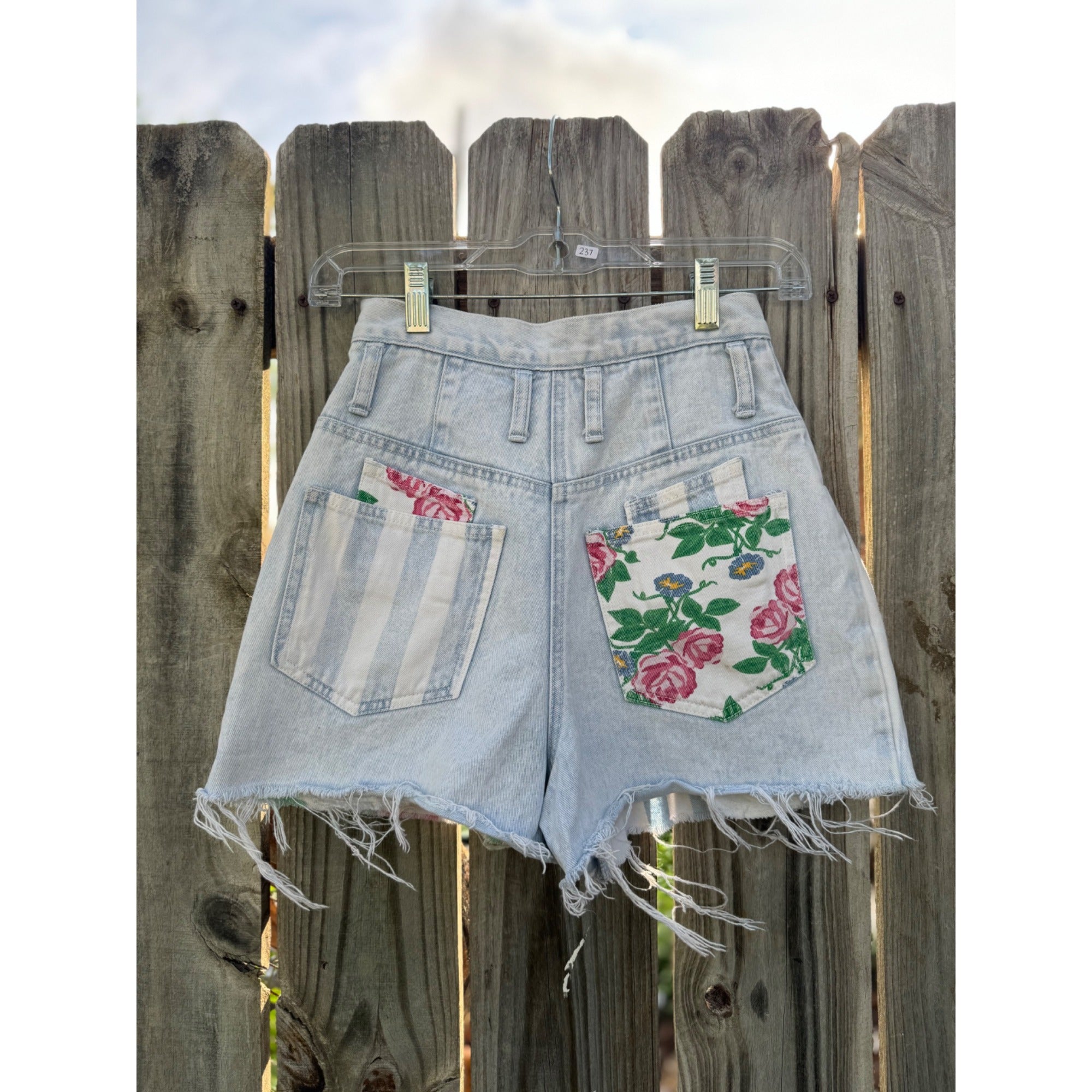 90's Nuovo Floral Striped High Rise Cut Off Raw Hem Denim Jean Shorts 3、mySite、garagedoors4me