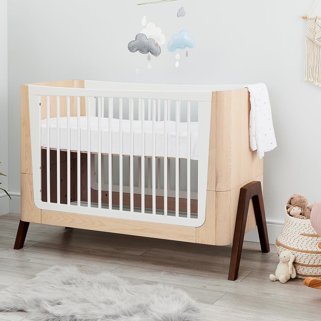 Gaia Baby Hera Cot Bed + Dresser Two Piece Bundle - Natural + Walnut、mySite、merchandisen