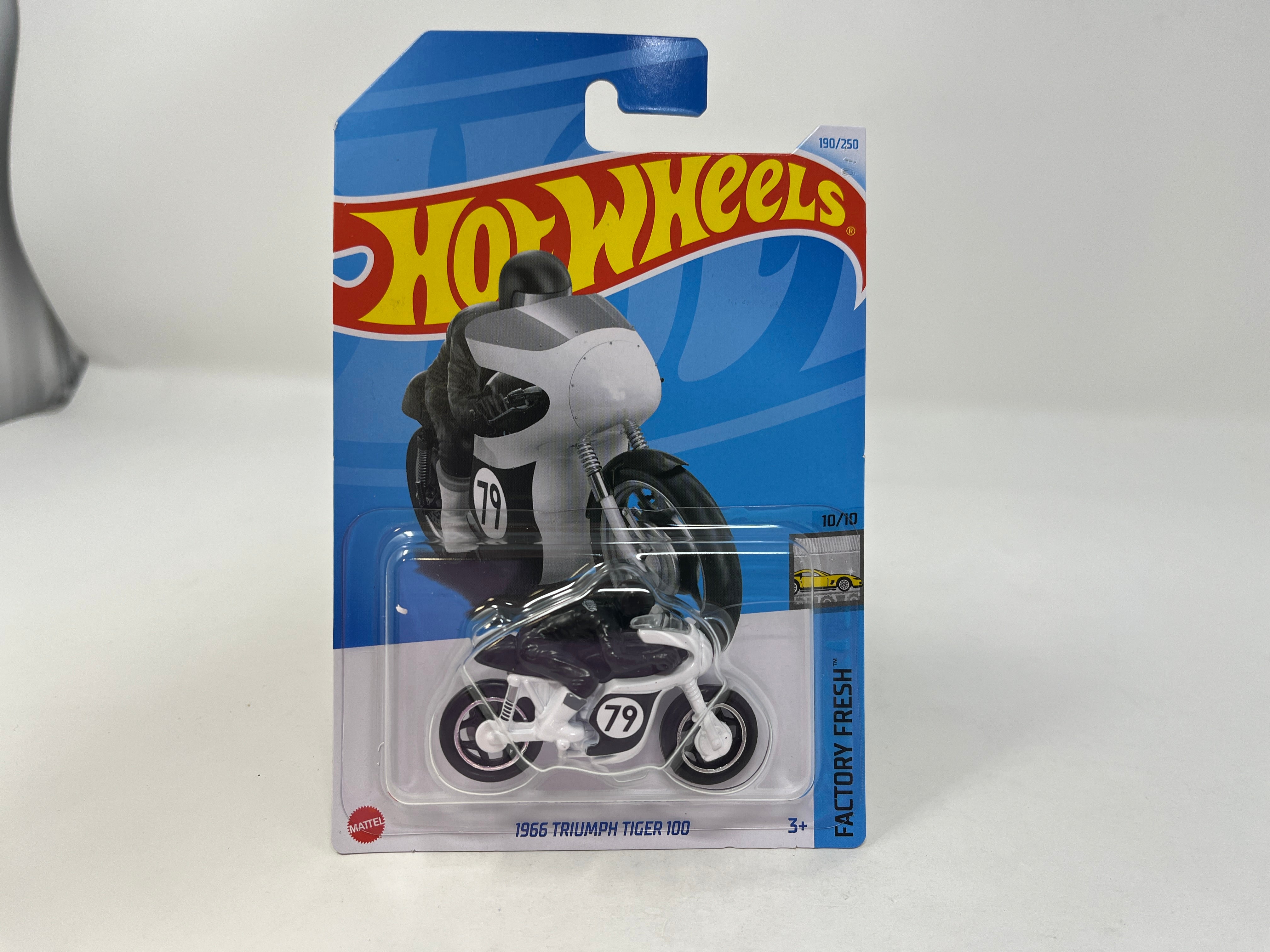 1966 Triumph Tiger 100 #190 * White * 2024 Hot Wheels Case J、mySite、hgirdovlk
