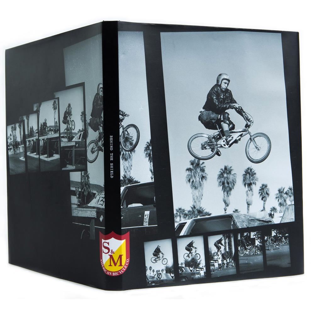  S&M Behind The Shield Collectors Book、mySite、merchandisen